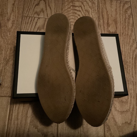 Gucci Espadrilles, Size 40.5 US 10.5. Neutral Color, small platform. - Picture 7 of 9